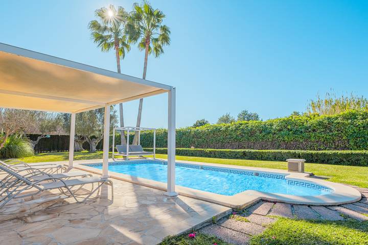 Villa for 8 people, with garden, with pets - 1