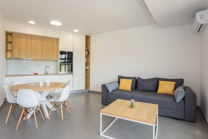 Ferienwohnung für 5 Personen, mit Balkon in Premantura