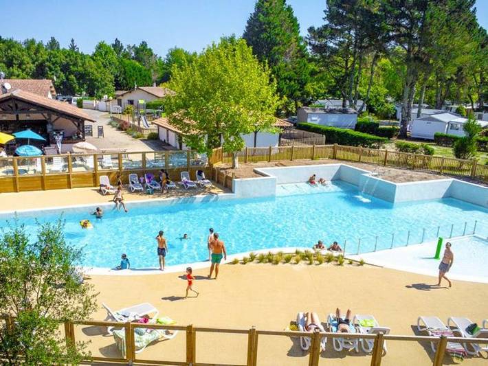 Camping para 4 personas, con Jacuzzi en Landes