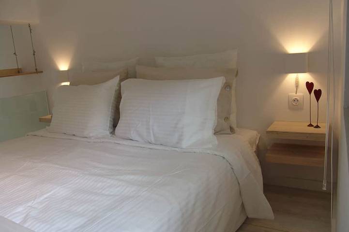 Entire apartment, SixteenAllSeasonHouse 500m from the beach+old town+city center in Chania region