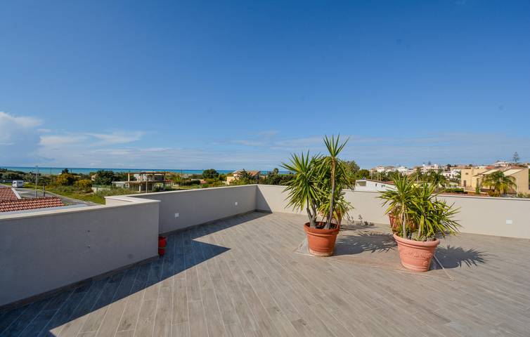 Apartamento vacacional entero, Apartamento con vistas al mar cerca de la playa de Porto Salvo in Marina di Modica, Módica
