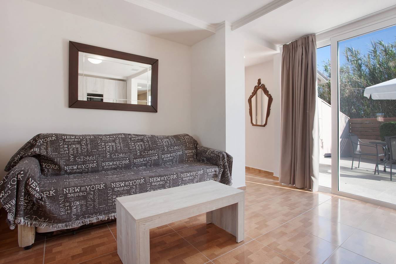 Entire apartment, Paradise Zante Suite Poolside with Garden and Wi-Fi in Laganas, Zakynthos