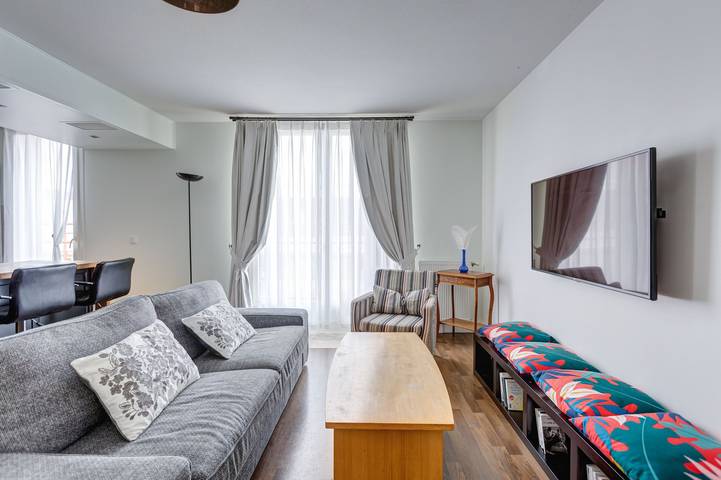 Apartamento entero, Guestready - Estancia contemporánea con terraza in Burdeos, Región de Burdeos
