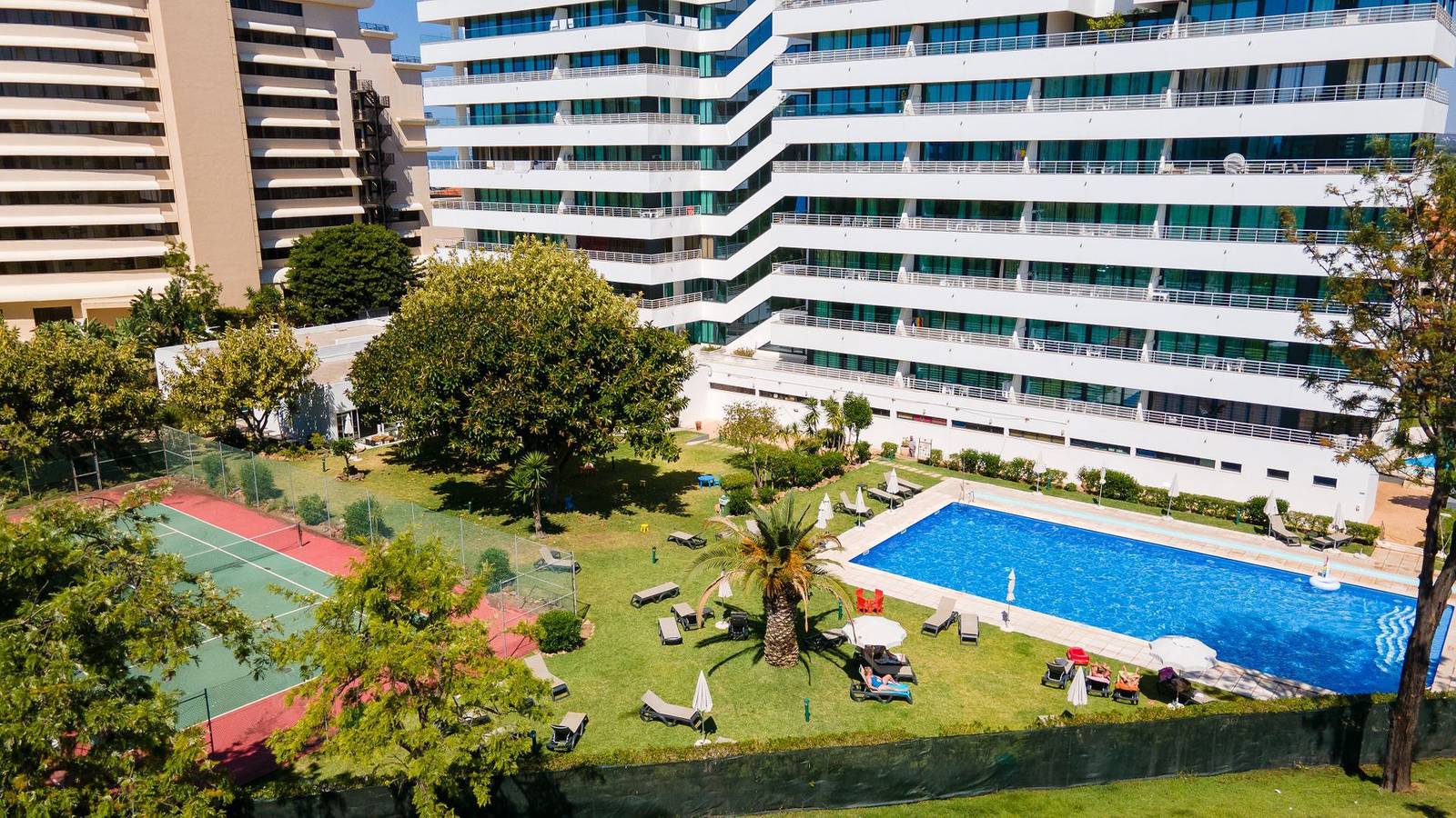 Ganze Wohnung, Ferienwohnung für 6 Personen mit Pool in Vilamoura, Quarteira