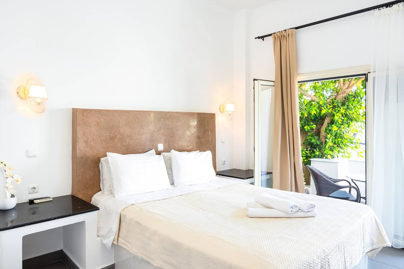 Estudio entero, Apartamento estudio 'Danae Villa Habitación Doble 8' con piscina compartida y aire acondicionado in Santorini