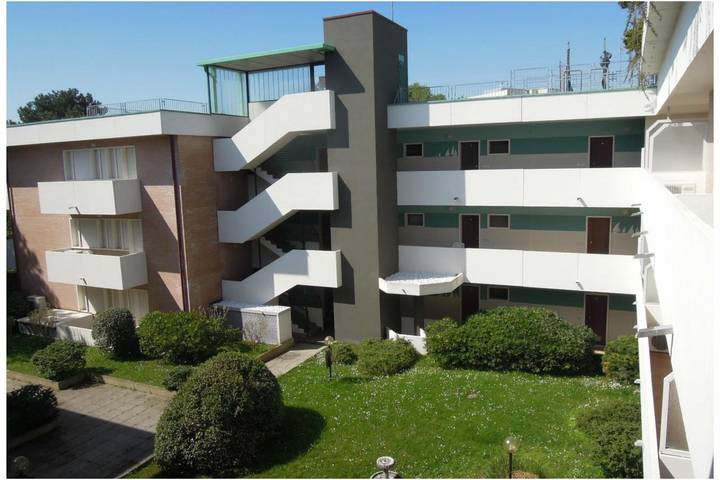 Ferienwohnung für 4 Personen, mit Pool und Balkon in Bibione Pineda