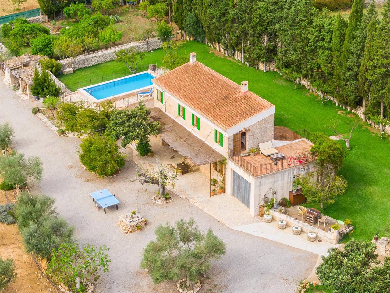 Schöne rustikale Finca mit privatem Pool in der Nähe von Maria de la Salut. in Maria de la Salut, Mallorca Inselmitte