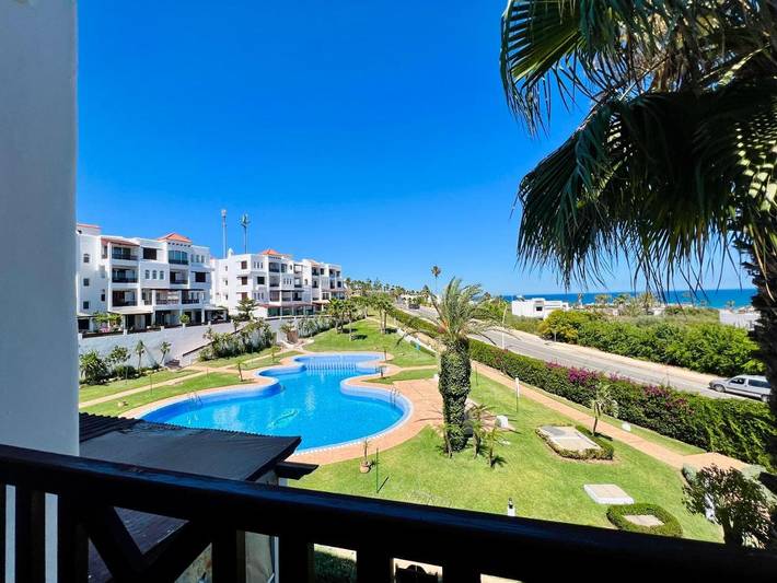 Apartamento de vacaciones para 4 personas, con jardín y vistas además de balcón y piscina - 1