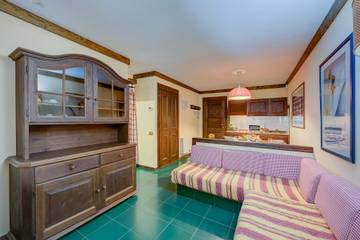 Baita per 4 Persone in Sauze di Cesana, Provincia di Torino, Foto 4