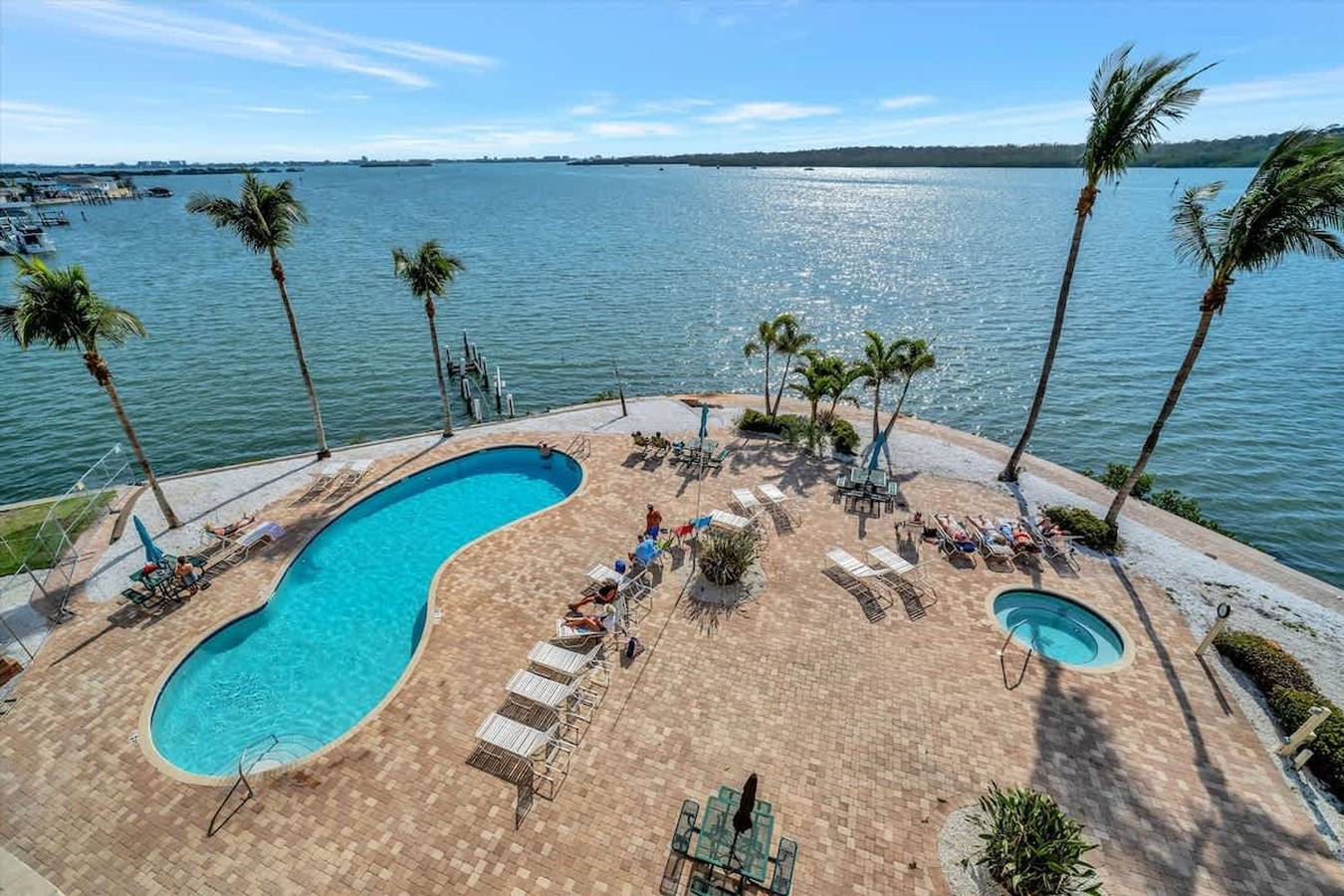 Apartamento entero, Sunlit Bayview Suite Balcony Pool   Hot Tub  in Seminole, Pinellas County