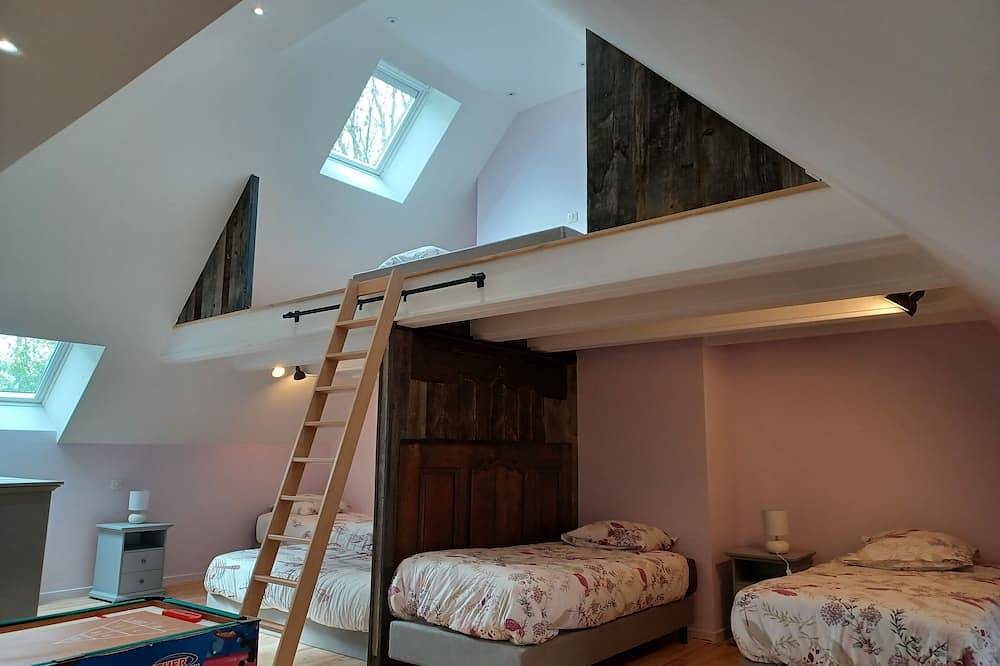 Maison de caractère 1801 – refuge nature Cézallier / Pinatelle in Chavagnac (Cantal), Neussargues en Pinatelle