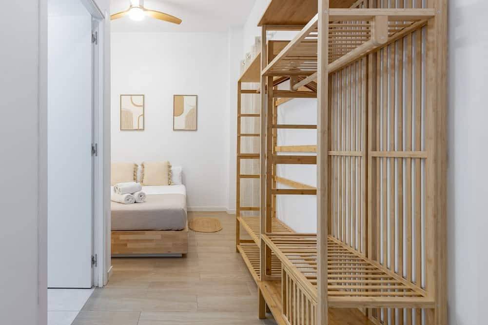 Apartamento entero, Travel Habitat Zaidía 2 con Terraza y 2 Dormitorios in Valencia, Costa de Valencia