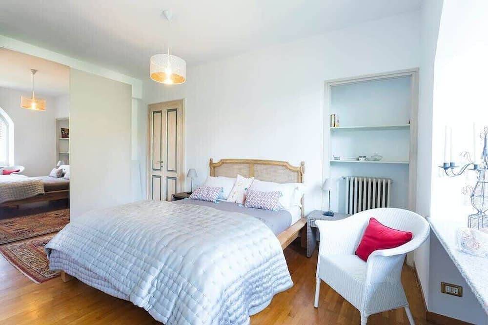 Lesa villa near the lakeside in Lesa, Lago Maggiore (Piemont)