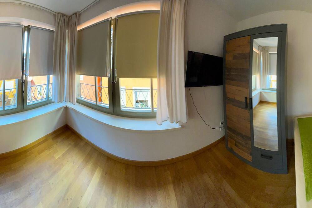 Ganze Wohnung, Galerie Suite Kunstraumhofgasse - Anno Domini 1716 Boutique-Hotel apartments in Marktheidenfeld, Spessart-Mainland