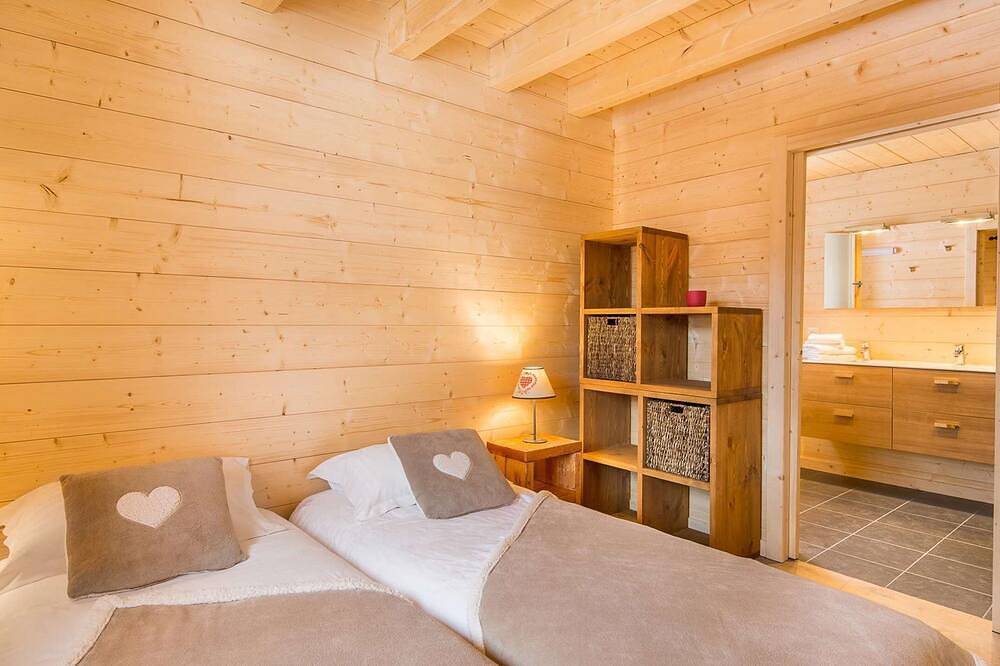 Chalet für 17 Personen in La Chapelle - traditionell und gemütlich in La Chapelle-d'Abondance, Les Portes du Soleil