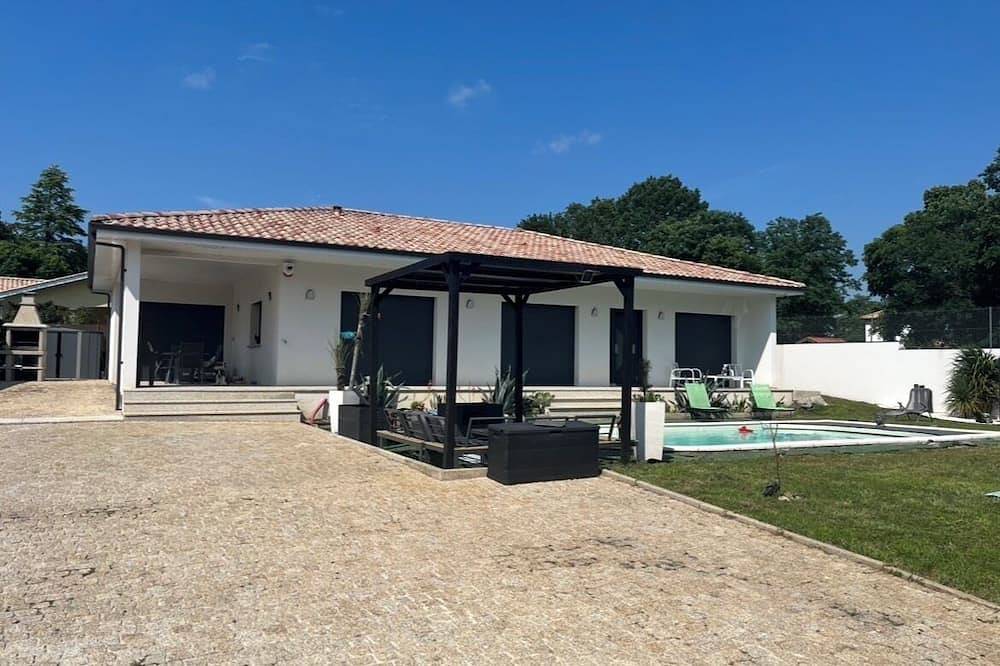 Villa in the sunny south-west in Saucats, Región de Burdeos
