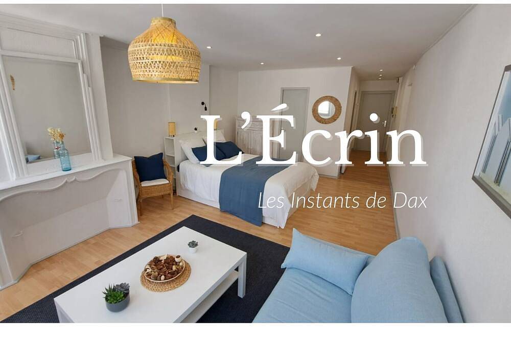 Entire apartment, L'Écrin - In the heart of the Dax thermal baths in Dax, Dax region