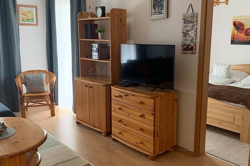 Ganze Wohnung, Kőnig Apartman Iii. /Liza Apartman/Hévíz.300 Méterre A Hévízi Termál Tótól! in Heviz, Keszthely und Umgebung