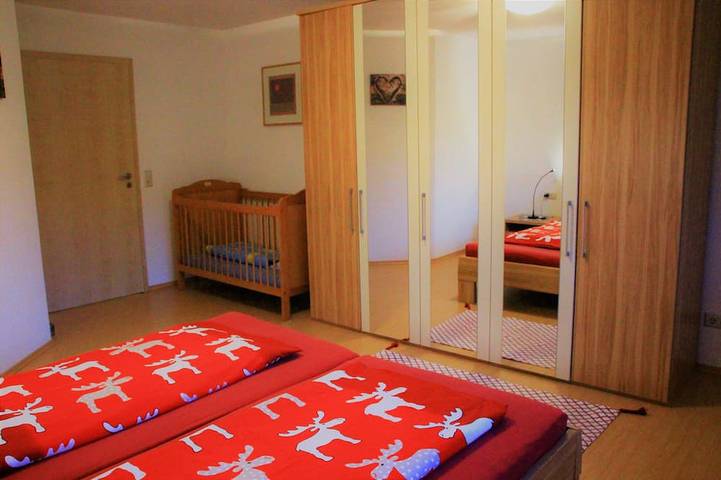 Ferienwohnung für 10 Personen, mit Balkon und Garten - 1
