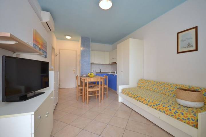 Ganzes Studio, Studio mit Pool in einer ruhigen Residenz in Ufficio 11, Lignano Sabbiadoro