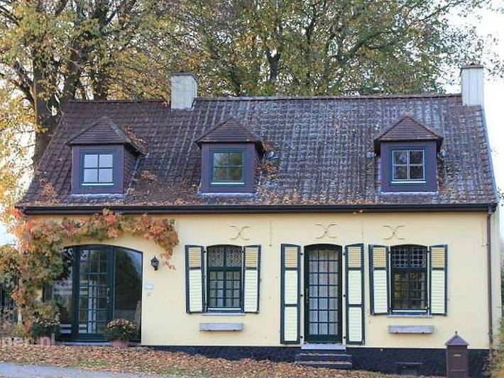 Ferienhaus für 10 Personen, mit Balkon/Terrasse und Terrasse sowie Garten in Belgien