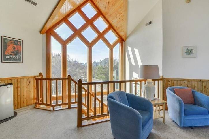 Vacation rental for 12 people, with balcony in Corolla