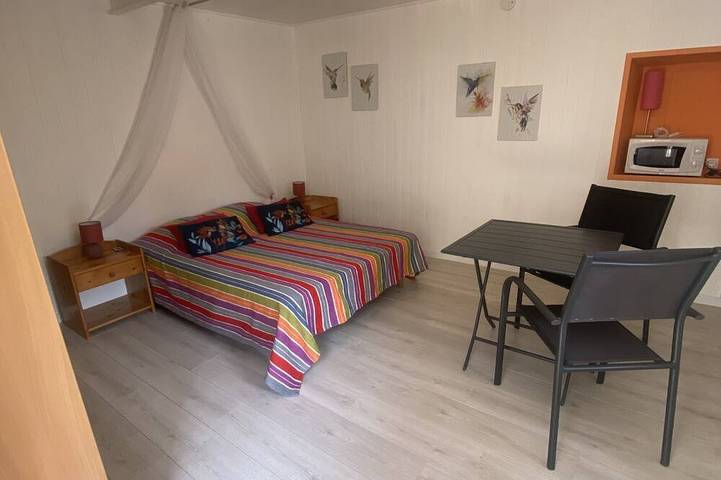 Gîte pour 2 personnes, avec terrasse à Molières-sur-Cèze - 4