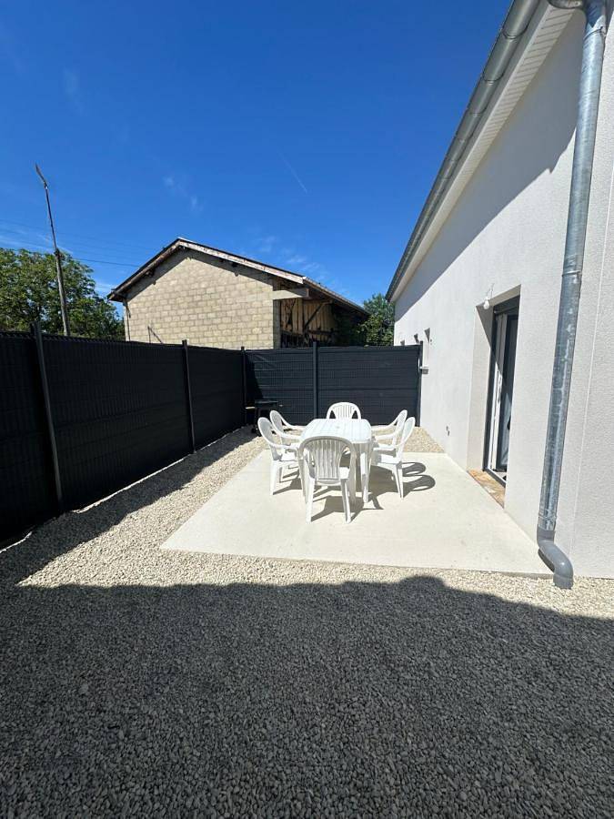 Location de vacances pour 6 personnes, avec terrasse dans Sainte-Livière - 4