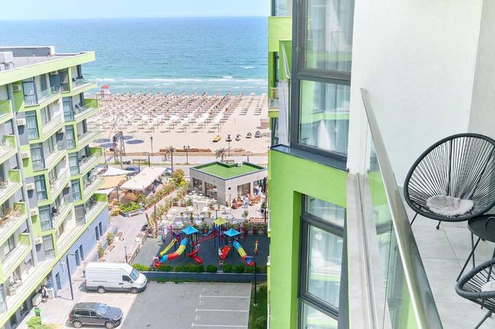 Appartement de vacances pour 4 personnes, avec vue ainsi que piscine et balcon
