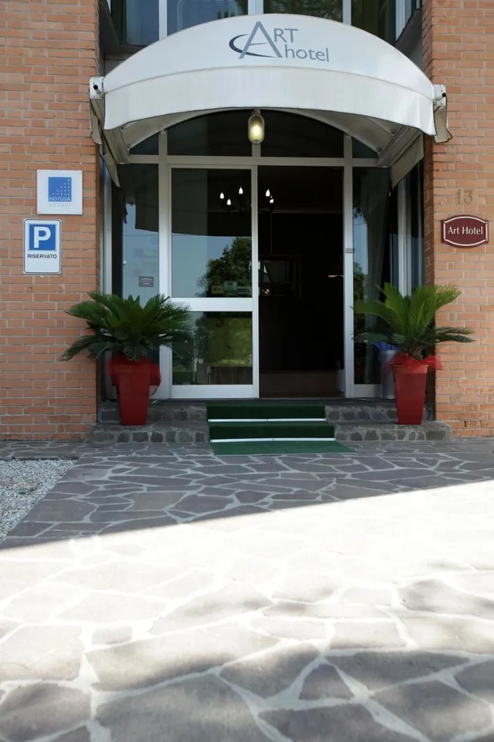 Hotel para 3 personas, con jardín - 1