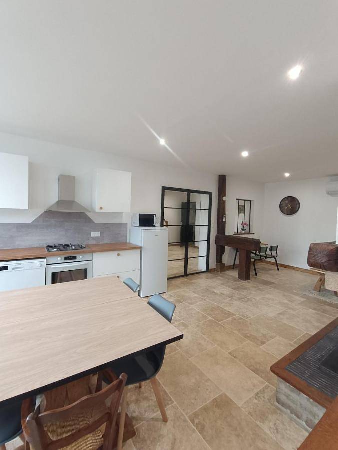 Gîte pour 4 personnes, avec jardin dans Châteauvillain