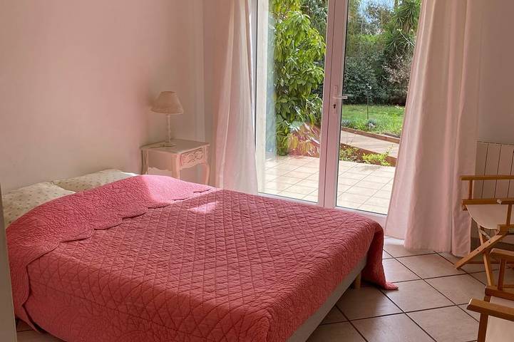 Villa Indépendante Avec Jardin Clôturé à 5mn des Plages de la Costa Serena in Ghisonaccia, Arrondissement de Corte