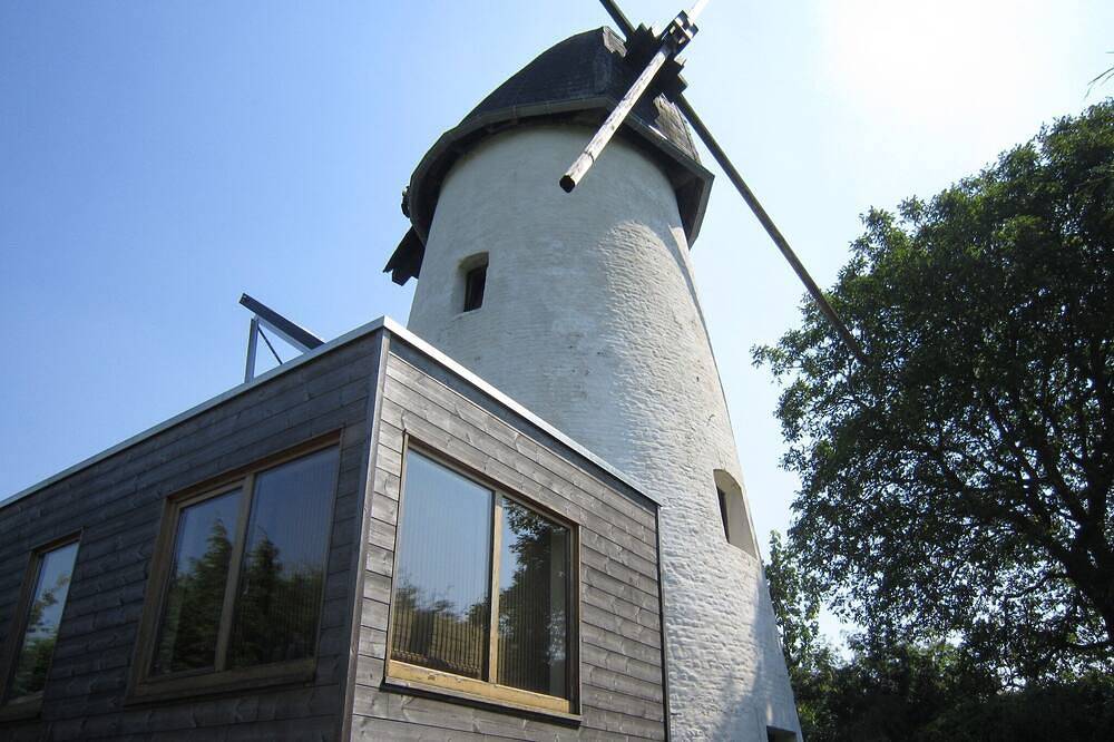 Windmolen in Horebeke met Uitzicht in Horebeke, Oost-Vlaanderen