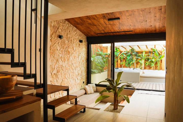 Location de vacances pour 3 personnes, avec jardin ainsi que terrasse et jacuzzi dans Roissy-en-Brie