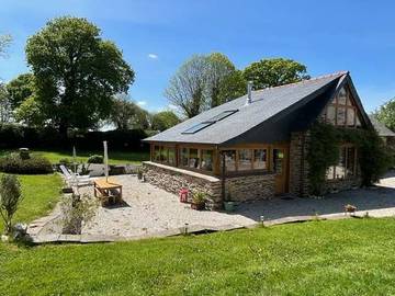 Gîte pour 2 personnes, avec jardin et terrasse dans Bon Repos sur Blavet