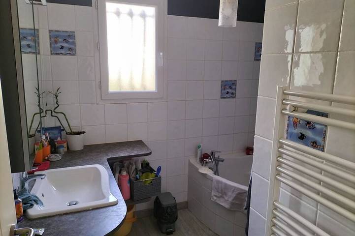 Location de vacances pour 6 personnes, avec jardin et terrasse à Pouzilhac - 4