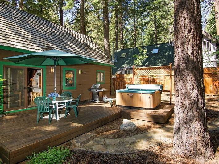Vacation rental for 6 people, with hot tub and terrace in Northern California