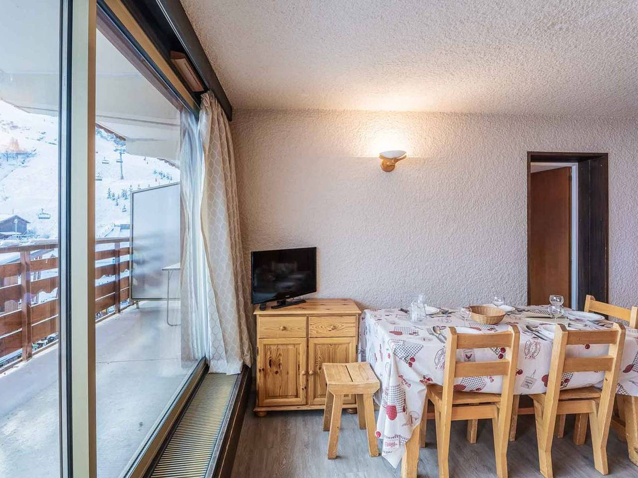 Apartamento entero, Apto familiar con balcón en Méribel Mottaret in Méribel-Mottaret, Les Allues