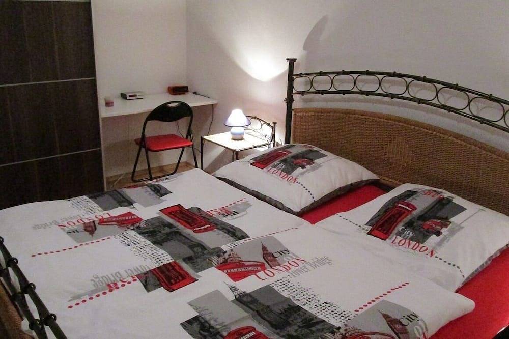 Ganze Wohnung, 45qm-große Ferienwohnung mit getrenntem Wohn-/Schlafbereich in Fürth, Franken