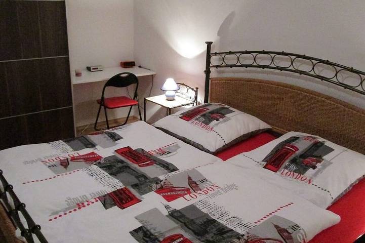 Ferienwohnung für 2 Personen, mit Balkon und Garten in Fürth - 2
