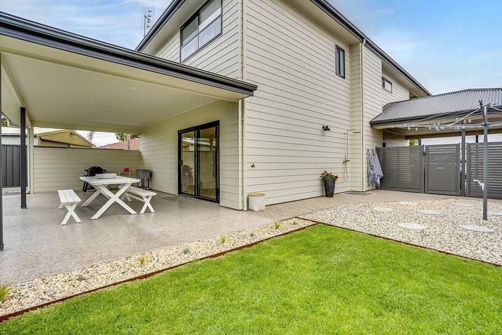 Holiday home for 10 people, with garden and balcony in Victor Harbor