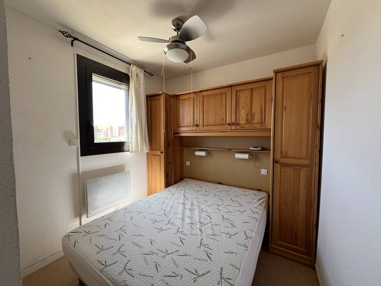 Ganze Wohnung, Gemütliche 2-Zimmer-Wohnung nah am Strand mit privatem Parkplatz, Balkon und nahen Geschäften in Port Leucate, Leucate