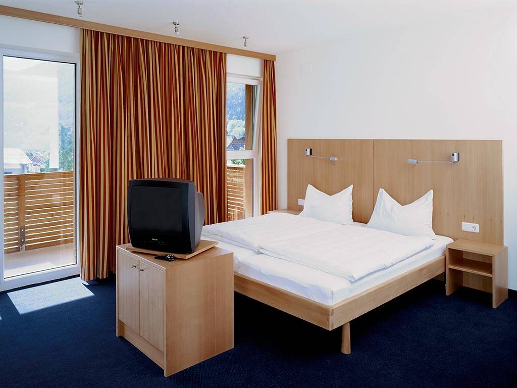 Hotel for 4 people with balcony in Hinterstoder, Steyr-Kirchdorf region