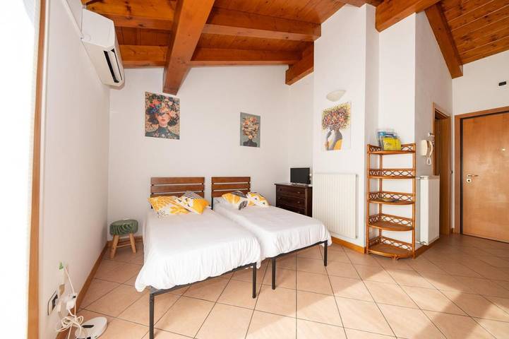 Gîte pour 2 personnes, avec Balcon ainsi que Terrasse et Vue à Gemona del Friuli - 3