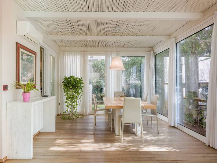 Villa für 8 Personen, mit Garten und Balkon