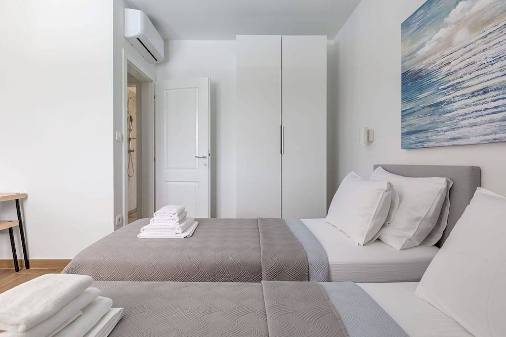 Alleinstehendes Ferienhaus mit Whirlpool,  W-Lan, privatem Pool, Klimaanlage, Tv, Terrasse in Dalmatinisches Zagora