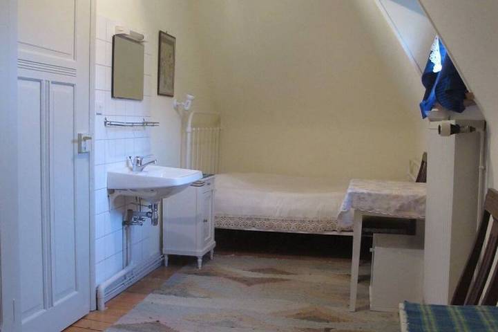 Ganze Wohnung, Lovingly furnished attic vacation apartment in Vosges house (up to 4 people maximum) in Hohrod, Regionaler Naturpark Belchen der Vogesen