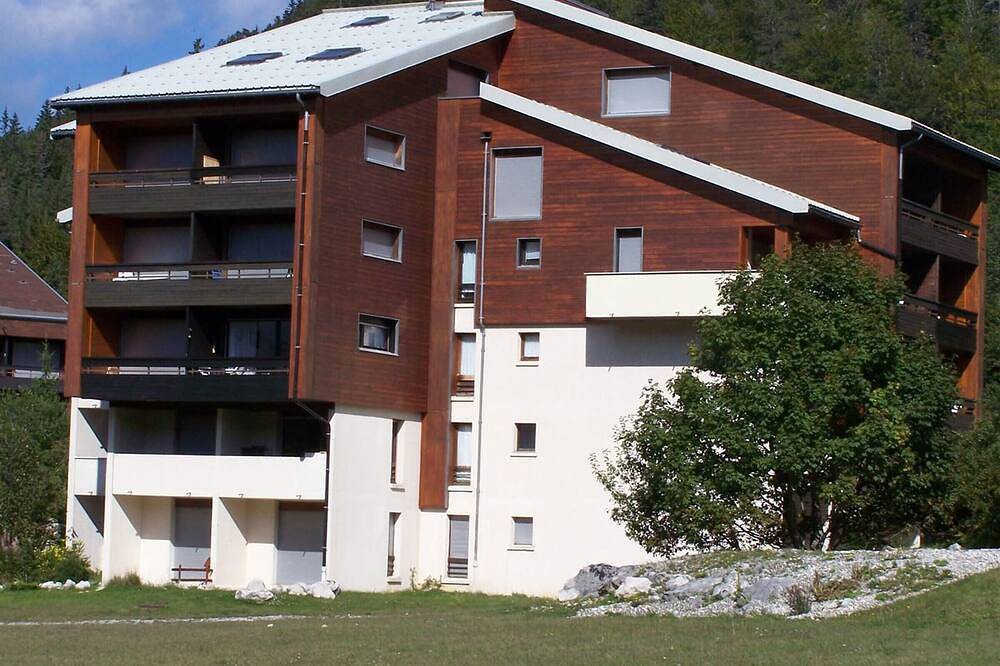 Ganze Wohnung, Studio an den Pisten von Corrençon, sonniger Balkon in Corrençon-en-Vercors, Parc naturel régional du Vercors