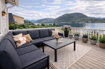 Villa für 16 Personen, mit Pool und Garten sowie Ausblick, mit Haustier in Norwegen