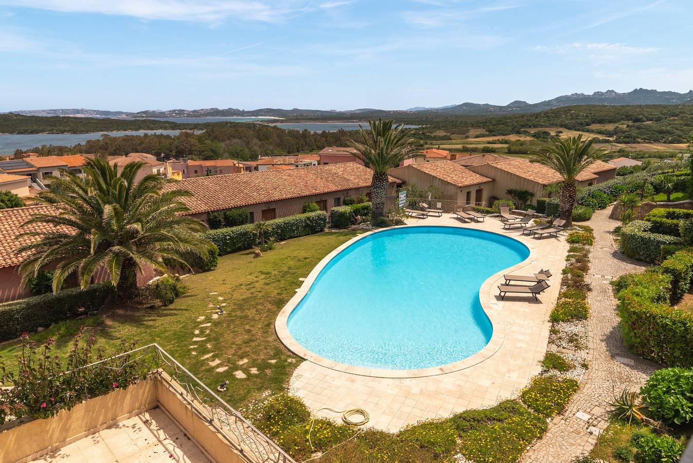 Appartement entier, Appartement 'Il Fiordo 17' avec vue sur la mer, piscine partagée et climatisation in Santa Teresa Gallura, Gallura